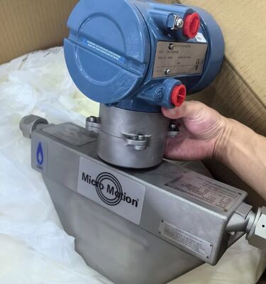 Emerson Micro Motion 2700+CNG050S Stainless Steel Multivariable Flow Transmitter with 0.05% Accuracy and Flange Connectivity