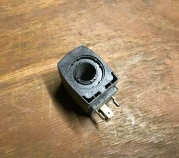 Burkert Solenoid Valve 125301, 2 Ports , NC, 24 V Dc, 1/4in 00125301