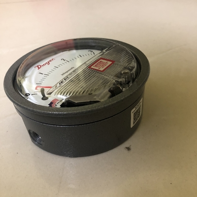 Dwyer 2000 Series Magnehelic Differential Pressure Gauge 0-3KPa From the United States