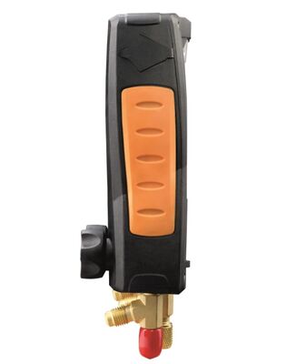 Testo 549 Digital Manifold with Robust 2-Way Valve Block, Illuminated Display, and IP 42 Protection
