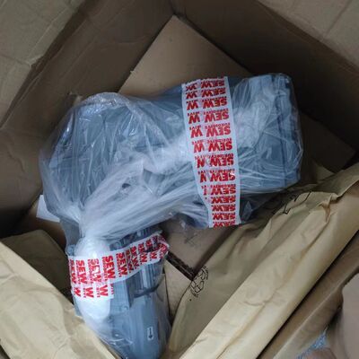 MOTORREDUCTOR SEW-EURODRIVE RF77DRN90L4BE2HR