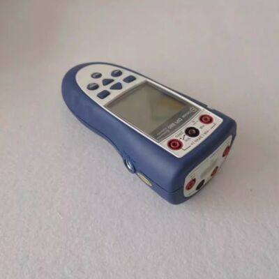 Druck DPI 880 Multi-function calibrator